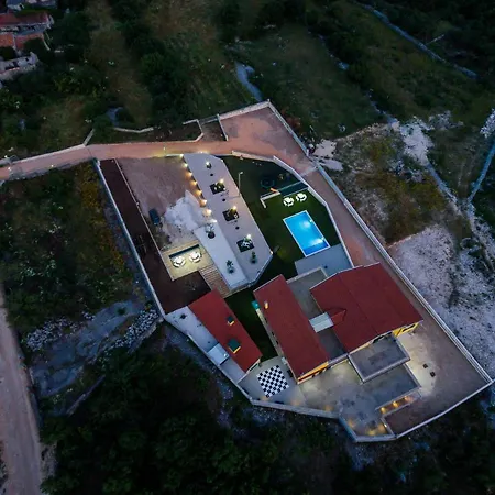 Luxury Cvita Private Pool Split Area Villa